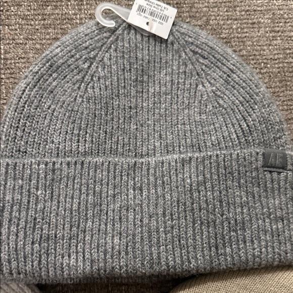 Ae cozy beanie bundle - Picture 4 of 6